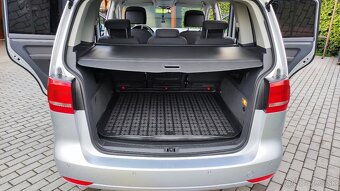 Touran 1.6 TDI 77 kW 2013 - 9