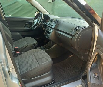 Škoda Fabia 2 Facelift Combi 1.6TDi 55Kw R.V.09/2012 M5 - 9