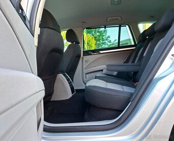 ŠKODA SUPERB COMBI GREENLINE 1.6TDI 105K ELEGANCE. - 9