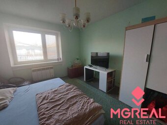 Rodinný dom s veľkým pozemkom  - Veľký Cetín - 9