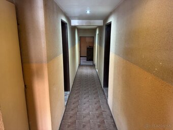 Polyfunkčná budova v centre Trstenej - 9