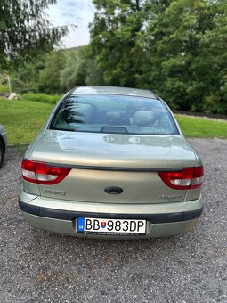 Renault Megane hatchback - 9