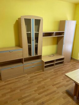 Predám 1-izb. zar. a prerobený byt na sídlisku Stred v PB - 9