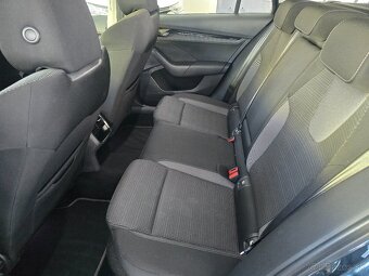 Škoda Octavia Combi 2.0 TDI SCR Ambition DSG - 9