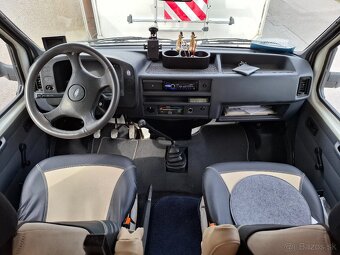 Obytne auto ford tranzit - 9