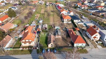 Na predaj stavebný pozemok
Nitra - Veľké Janíkovce 1900 - 9