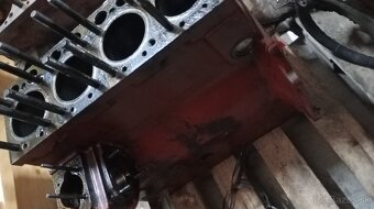 Blok motora zetor 6301 - 9