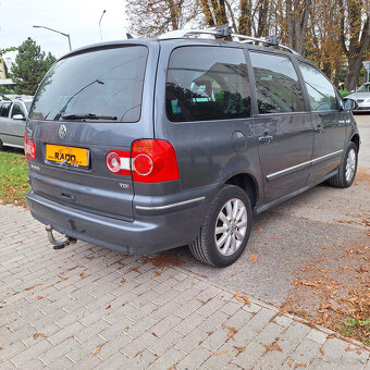 Volkswagen Sharan 1.9 TDI Highline 7 miestne - AJ NA SPLÁTKY - 9