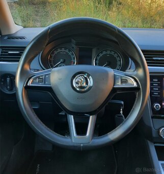 Predám  Škoda Octavia Combi 1.6 TDI 115k Ambition - 9