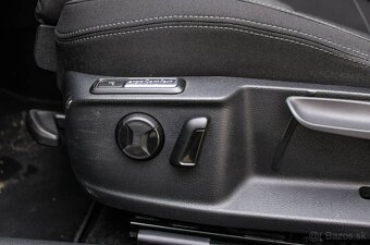 Volkswagen Passat Variant 2.0 TDI EVO Elegance DSG Virtual - 9