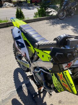 Kawasaki KXF 250 - 9