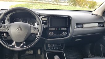 Predám Mitsubishi Outlander 2,0 Benzín - 9