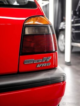 Volkswagen Golf VR6 - 9