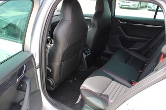 Škoda Octavia RS Combi 2,0 TDi DSG 135 kW - 9