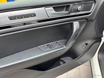 Volkswagen Touareg II 3.0 V6 TDI R-Line Slovak - 9