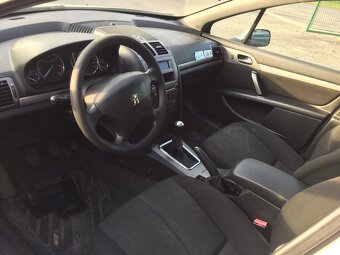 Peugeot 407 - 9
