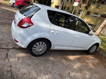 KIA Ceed - 9