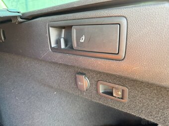 VW Passat Alltrack Business 2.0 TDI SCR 4Motion DS7 - 9