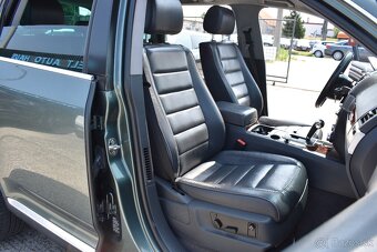 Volkswagen Touareg 3.2i+LPG 4x4 A/T - 9