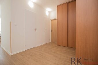 Veľký 2-izb.byt s 2 loggiami pri Auparku- Palárikova - 9