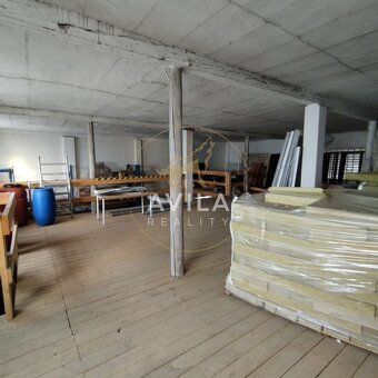 Predaj: areál, skladové, výrobné priestory Nové Mesto nad Vá - 9