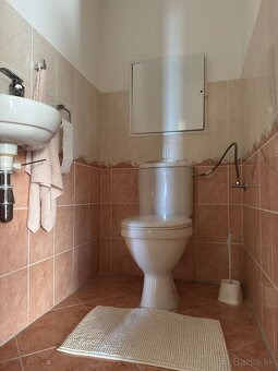 2izbový tichý byt s parkovaním ,Ružinov - 9
