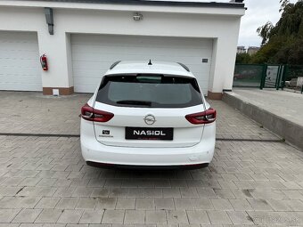 Opel Insignia sports tourer - 9