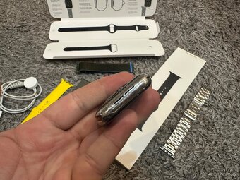 Apple Watch Stainless Steel 5, 44mm - 9