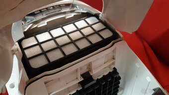 Predám vysavač Rowenta model: RO6477A funkčný. - 9