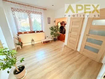 Exkluzívne APEX reality 4i. rodinný dom Posádka, 1581 m2 - 9