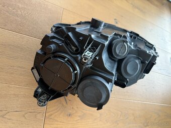 Pravé predné svetlo VW Golf VII 2012-2020 - 9