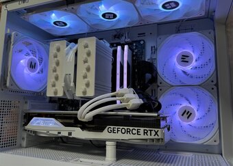 Ryzen 9 7950X3D\32GB\RTX 4070Ti\SSD\850W Zdroj - 9