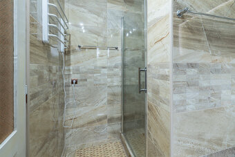 Na predaj 2-generačný rodinný dom v obci Zámutov - 9