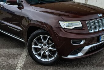 Jeep Grand Cherokee 3.0L V6 TD Summit A/T - 9