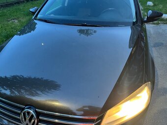 Volkswagen Passat - 9