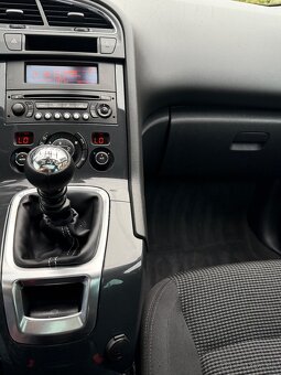 Peugeot 5008 2,0 HDI - 9