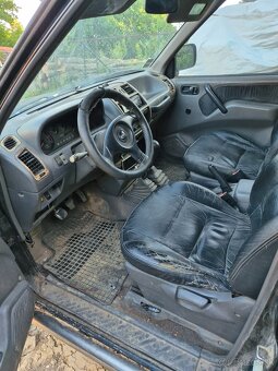 Nissan Terrano 2 2.7td 74kw R.V.1995 - 9