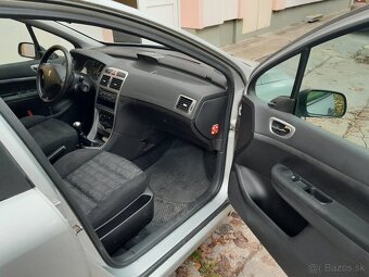 Peugeot 307 - 9