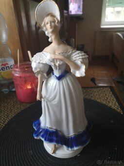 porcelánová soška Dux - 9