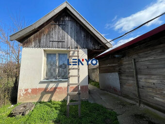 Predáme starší vidiecky dom pri Váhu / ZĽAVA 3000€ / - 9