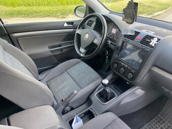 VOLKSWAGEN GOLF 5 1,9 TDI - 9