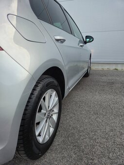 Predám Volkswagen Golf 1.6 TDi 66kw 2014 - 9