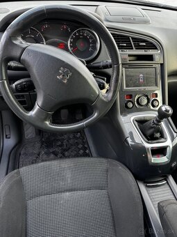 Peugeot 5008 - 9