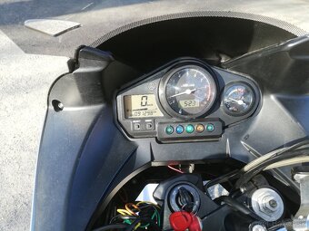 Yamaha tdm 900,r-v2005 - 9