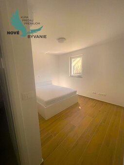 Na predaj vila s bazénom a výhľadom na more v Chorvátsku - P - 9