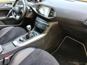 Peugeot 308 GT 1.2 e-THP 130k Business 6M - 9
