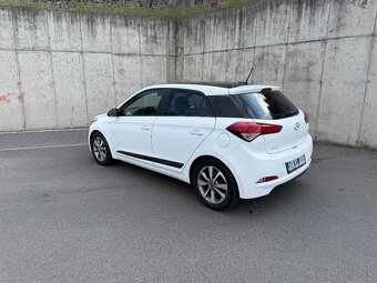 Hyundai i20 1.4 - 9