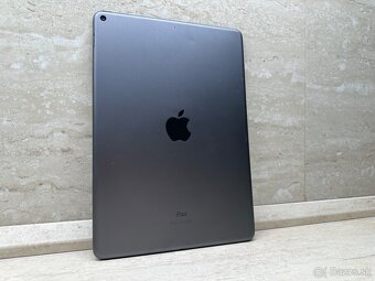 Apple iPad Air 3 Wi-Fi 64GB Space Gray - 9