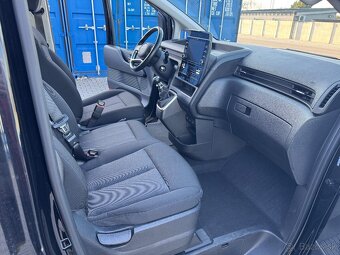 2022 Hyundai Staria Cargo - 9