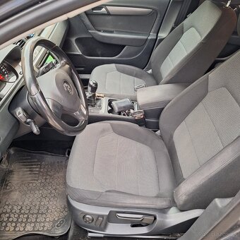 Volkswagen Passat - 9